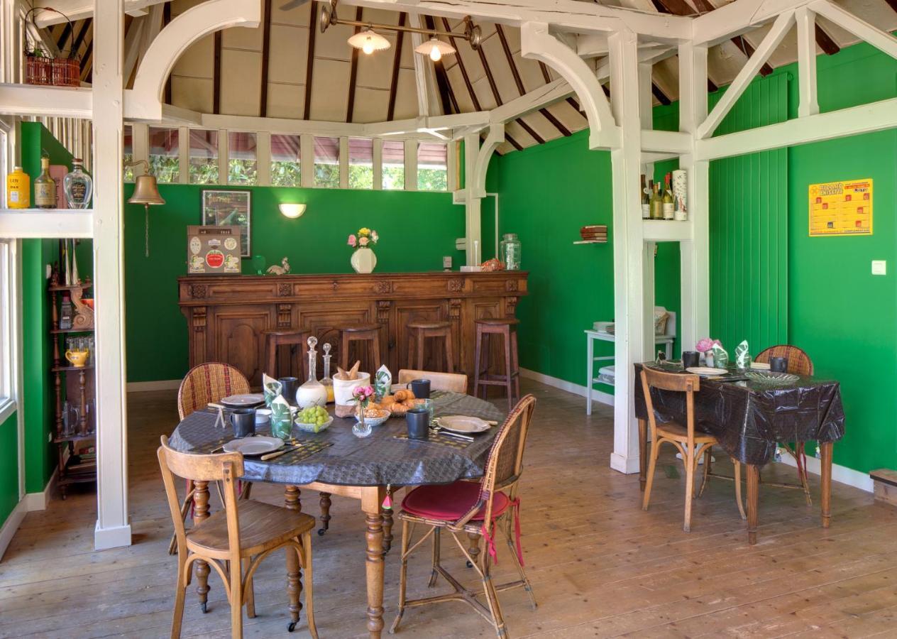 Le Monde De Charlie Hotel Bellerive-sur-Allier Ngoại thất bức ảnh